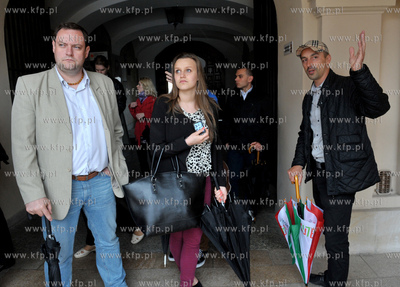 Zwiedzanie Zamku Lubelskiego przez uczestnikow pierwszego,...