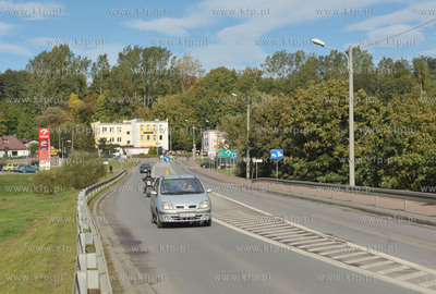 Zukowo. Ul. Koscierska. 28.09.2012 Fot. Maciej Kosycarz...
