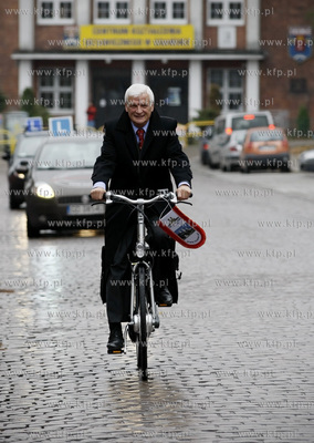 Gdansk. Marszalek Wojewodztwa Pomorskiego Jan Kozlowski...