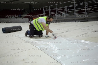 Sopot. Przygotowania hali Ergo Arena do organizacji...