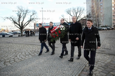 43. rocznica Wydarzen Grudniowych w Gdansku. Nz pod...