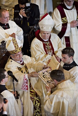 Katedra Oliwska. Uroczystość konsekracji bp. nominata...