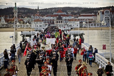 Sopot. Marsz akcji Szlachetna Paczka.
21.11.2015
fot....