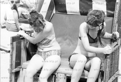 Plaza w Gdansku - Jelitkowie. (3lipiec83_z.kosycarz_p22)...