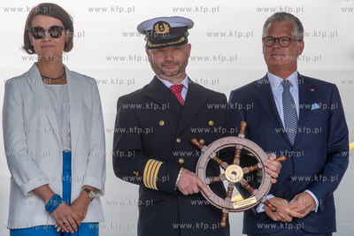 Terminal Promowy Portu Gdynia. Ceremonia nadania imienia...