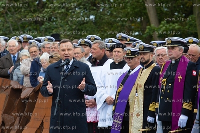 Gdynia, Cmentarz Marynarki Wojennej.  Uroczysty pogrzeb...