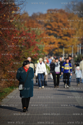 Gdansk. Promenada spacerowa w Brzeznie
06.11.2011
fot....