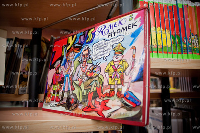 Gdansk. Biblioteka Manhattan w CH Manhattan. Kolekcja...