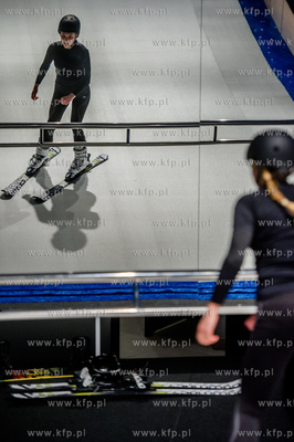 Gdansk. Oliwa. Centrum sportow zimowych Skimondo. Pierwszy...