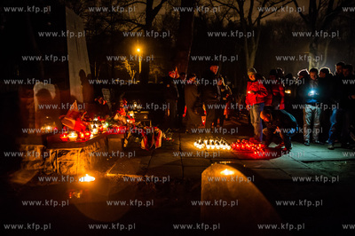 Gdansk. Cmentarz Garnizonowy. Dzien Pamieci Zolnierzy...