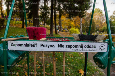 Gdansk. Cmentarz Garnizonowy. Dzien Wszystkich Swietych.
01.11.2015
fot....