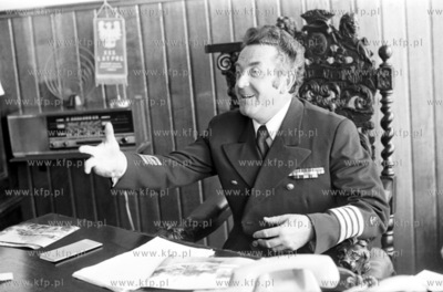 Kapitan Zbigniew Grabski kapitan Portu Gdanskiego....