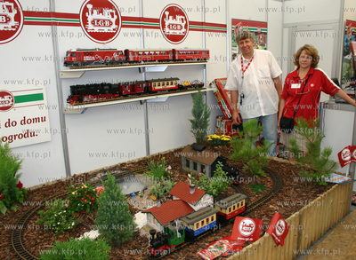 "Swiat Modelarstwa - targi, wystawa, gielda" to jedna...