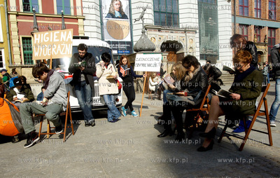 Gdansk. Dlugi Targ. Zjednoczenie czytelnicze wraz z...