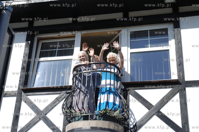 Ustka. Jan Holewik z Katowic przyjechal do Ustki bryczka...