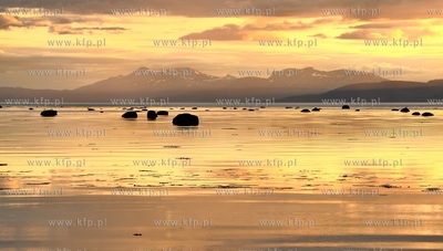 Norwegia , okolice Narviku, polnocna czesc kraju, NZ.fiord...