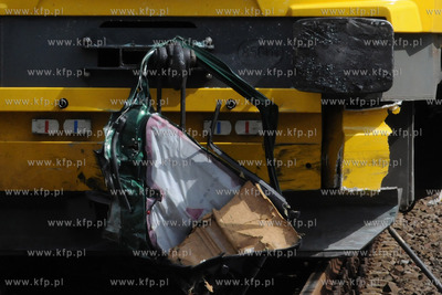 Smiertelny wypadek na przejezdzie kolejowym w Redzie...