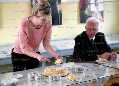 Muzeum Kaszubskie w Kartuzach. Prezentacja przygotowywania...