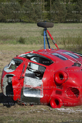 W miejscowosci  Czysta k. Smoldzina rozbil sie helikopter....