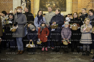 Wielka Sobota. Święcenie pokarmów w bazylice katedralnej...