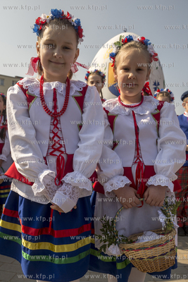 Odsloniecie "Kociewskiej pisanki". Duza, bardzo duza,...