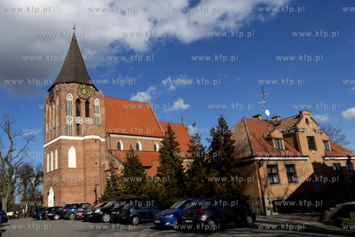Gotycki kościół Podwyższenia Krzyża Świętego...