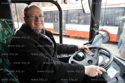 Targ Weglowy w Gdansku - prezentacja nowych autobusow...
