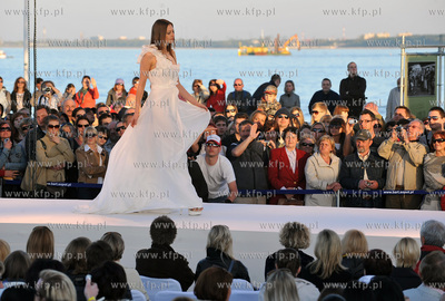 Sopot Fashion Day na molo w Sopocie. Pokaz kolekcji...