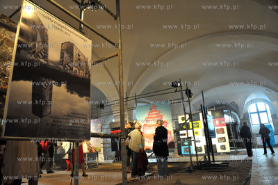 Wernisaz najlepszych prac dyplomowych absolwentow Akademii...