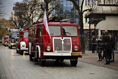 Sopot. Parada starych samochodów na Swięto Niepodleglosci.
11.11.2015
fot....