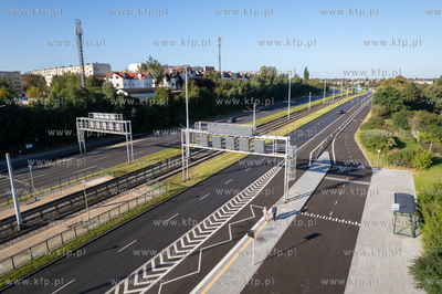 Ekostrada - nowa droga rowerowa w al. Armii Krajowej...