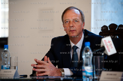 Gdansk. Ratusz Glownego Miasta. Konferencja prezentujaca...