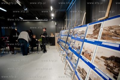 Gdynia. Infobox. Warsztaty plastyczne pt. Pocztowka...