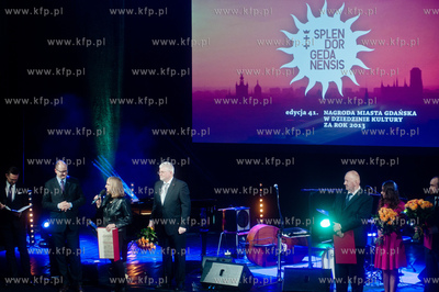 Gdansk. Teatr Wybrzeze. Uroczystosc wreczenia nagrod...