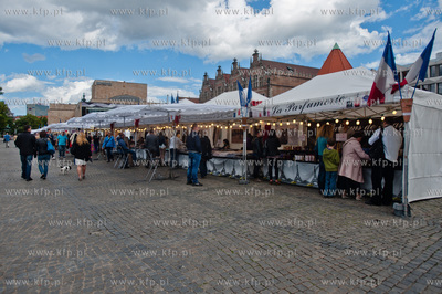 Gdansk. Targ Weglowy. Francuski Jarmark regionalny...