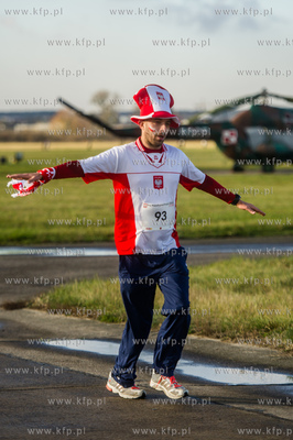 49 Baza Lotnicza w Pruszczu Gdańskim. Bieg Niepodległości.
12.11.2016
fot....