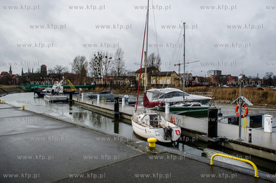 Gdańsk. Przystań żeglarska Sienna Grobla II.
22.02.2017
fot....