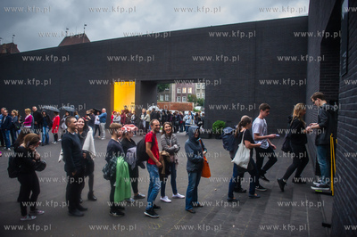 Gdańsk. Inauguracja II edycj kina na dachu Teatru...