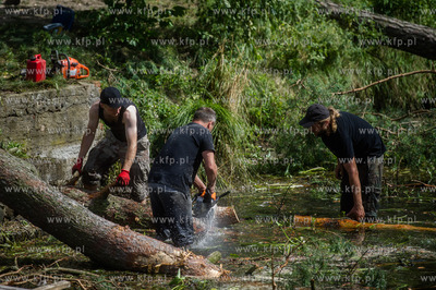 Rytel k. Chojnic. Skutki nawałnicy, która z piątku...