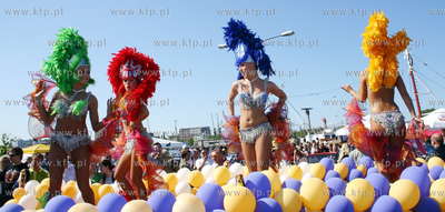 Skwer Kosciuszki Gdynia. Tancerki z zespolu X-Ray z...