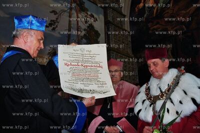 Nadanie tytulu doktora honoris causa Uniwersytetu Gdanskiego...