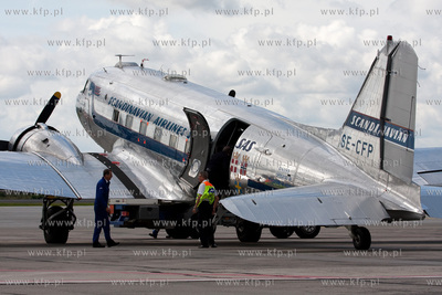Juz po raz drugi zawital na Gdanskie lotnisko zabytkowy...