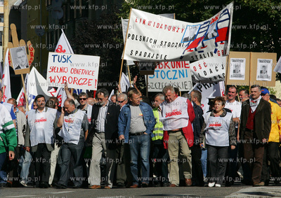 Szczecin. Kilka tysiecy zwiazkowcow z calej Polski...