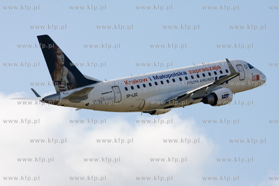 Gdansk,Rebiechowo. Z powodu zlej widzialnosci na Warszawskim...