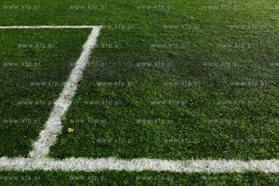 Boisko noca w Gdansku Oruni przy Zespole Ksztalcenia...