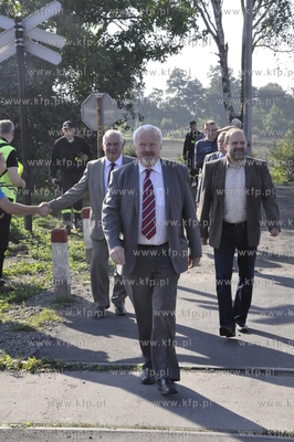 Kwidzyn. Cwiczenia sluzb ratowniczych. Wypadek kolejowy...
