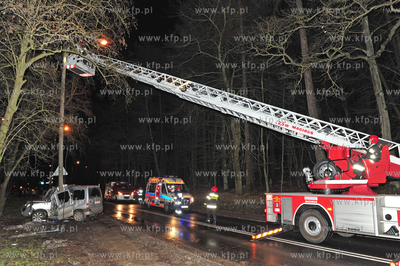 Sopot. Ulica Malczewskiego.  Wypadek samochodowy. Okolo...