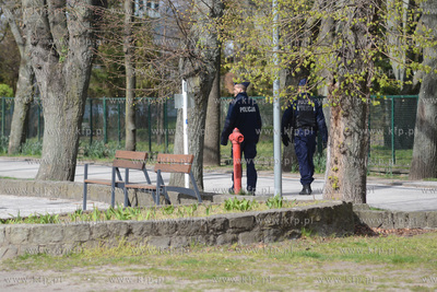 Gdynia w czasie epidemii koronawirusa COVID-19. Zamkniete...