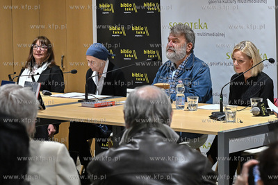 Biblioteka Sopocka. SOPOTEKA. Głośne czytanie fragmentów...