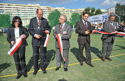 Gdansk. Przymorze. Szkola Podstawowa nr 79 ul. Kolobrzeska...